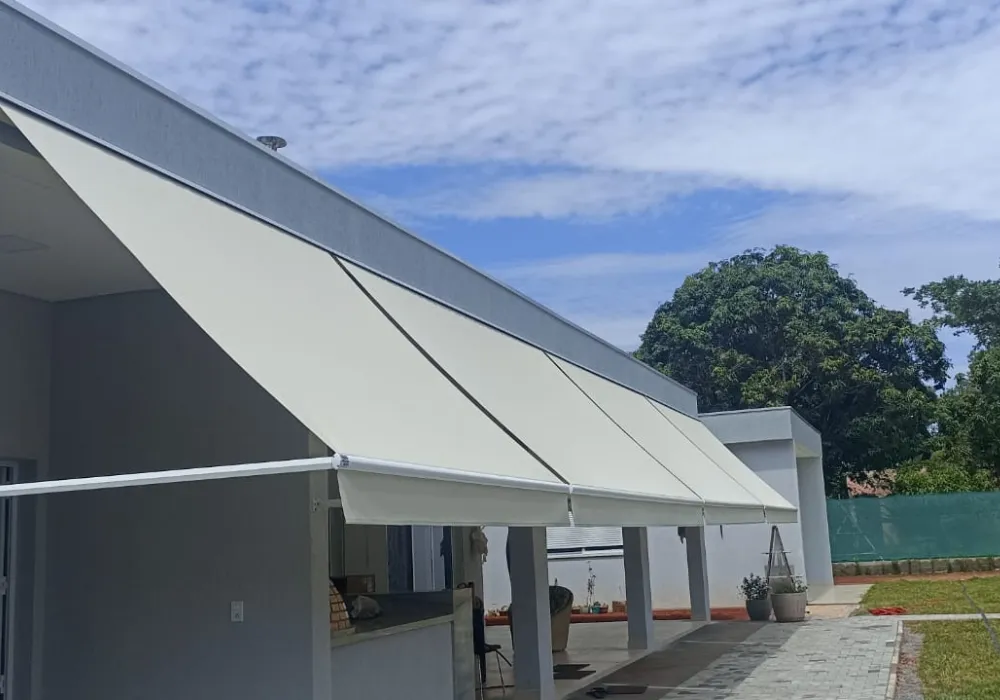 Toldo Cortina com Braço 1